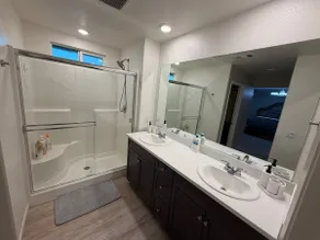 Sleeps 12, near Victoria Gardens & Ontario Mills - Image 5
