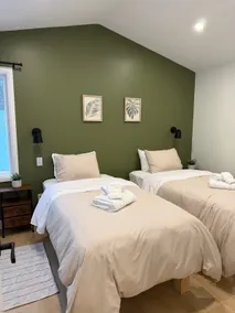 Rideau Coast Cottages - The Ridge - Image 2
