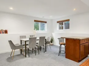 Peaceful two bedroom close to beach and downtown - Image 4