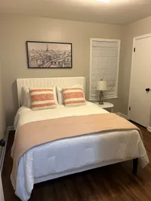 Walk to USA Baseball • Sleeps 10 • Near Navy Base - Image 5