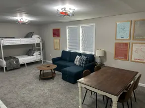 Walk to USA Baseball • Sleeps 10 • Near Navy Base - Image 2