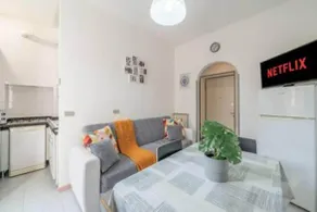 Two-room apartment for 4 guests • 8 min to downtown Milan • metro - Image 2