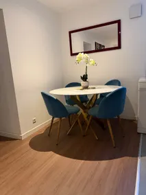 Cozy apartment with private Jacuzzi - Image 4
