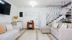 Alice's home - Image 2