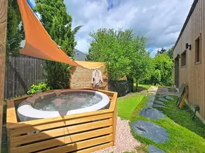 Architect's maisonette with hot tub, 15 minutes from Tours - Image 3