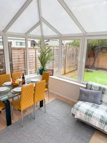 The Drumund - In-Between Bath & Bristol - Sleeps 9 - Image 2