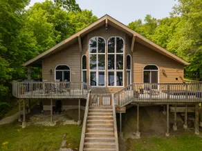 Family Retreat | 4BR, Beach, Huge Dock, Firepit - Image 3