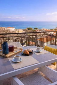 Mini spa pool on a terrace overlooking the sea in Numana - Image 3