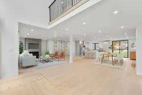 Elegant & Spacious Stay in the Heart of Needham - Image 2
