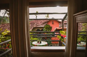 Flores e Frutos Guesthouse - Image 3