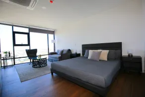 Riverfront Studio | 12th Floor, Jacuzzi & Gym - Image 3