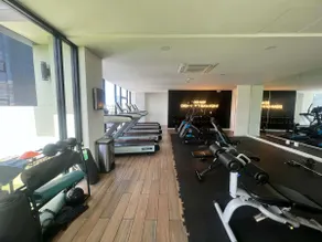 Riverfront Studio | 12th Floor, Jacuzzi & Gym - Image 4