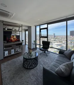 Riverfront Studio | 12th Floor, Jacuzzi & Gym - Image 2