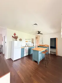 Riverview lake house duplex - Upper unit - Image 5