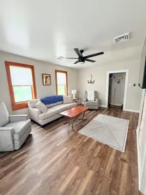 Riverview lake house duplex - Upper unit - Image 4