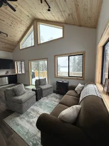 Wolf Lake Cabin - Image 2