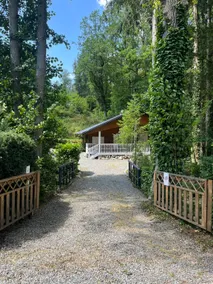 Tiny Lodge - Image 2