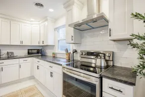 Serene 3BR Retreat, walk to URMC, RIT & Golisano - Image 4