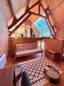 Air-conditioned glass-walled loft in a Normandy barn - Image 3