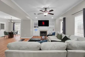 4BR | 2 King Bed | Grill | 1gb Wi-Fi | Smart TVs - Image 3