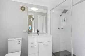 1 Bedroom Standard Cabin - Image 5