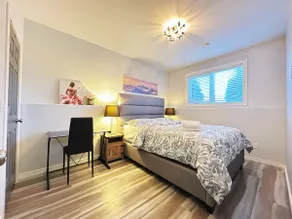 Warm Wood Suite - Image 4