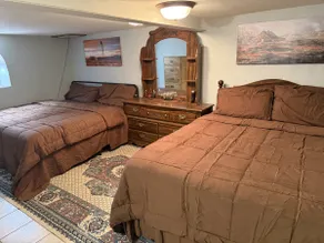 Basement Apartment Historic Wolf Manner - Farm - Image 4