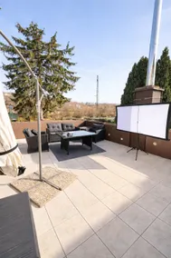 Right at the train station with roof terrace - apartment - Image 4