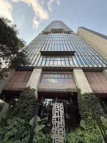 University Tower Reforma 4 people parking - Image 2