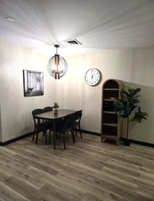 Hi-Ho Ontario-2 BED, 2 BATH condo, laundry, garage - Image 3