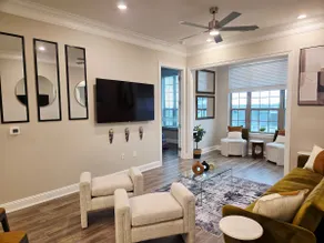 Relaxing 2BR Oasis in Midtown / Downtown - Image 3