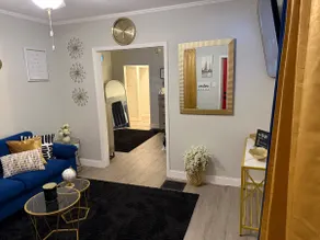 Luxe Retreats is a modern stay in Cincinnati - Image 4