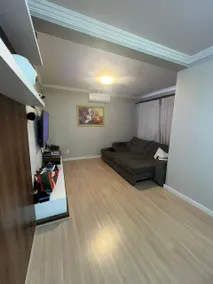 Beautiful house with heated pool - Image 2