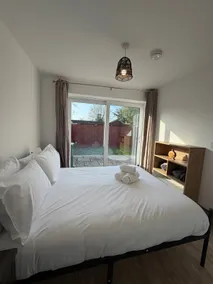 Modern Bright Flat near Station and Addenbrookes, Cambridge UK - Image 2