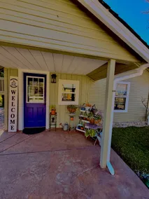 Out On The Lane, A Retro Modern Cottage - Image 2