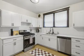 Tower Grove 3BR | Stylish Family Stay - Image 4