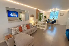Lincoln Rd • Beach & Convention Gem + Parking - Image 4
