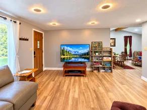 Newly Renovated, Entire Home, 3BR, Near Lake - Image 2