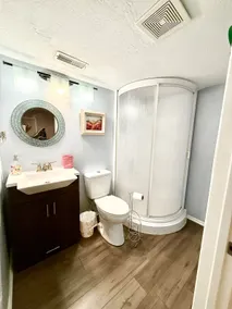 Spacious House in West Jordan - Image 5