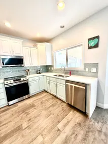 Spacious House in West Jordan - Image 2