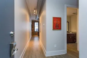 Luxury Spacious Loft > Heart of Downtown! > 306 - Image 4