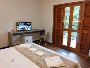 Nativa's Guesthouse - Image 4