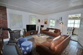 1920s Riverfront Cottage Historic Maine Charm - Image 3