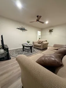 Cozy, Charming, and very Convenient House. - Image 2