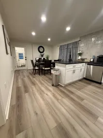 Cozy, Charming, and very Convenient House. - Image 5