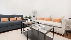 Pyrmont NSW - Stylish 2 Bedroom Apartment with Balcony - Image 3