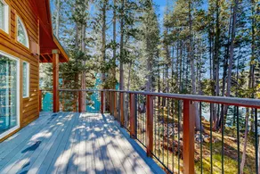 Family-friendly, lakefront getaway with a gas fire - Image 3