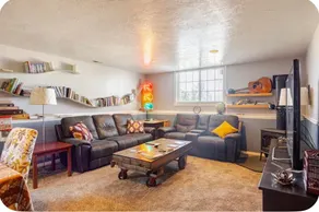Amazing Views! Private Basement Apartment - Image 4