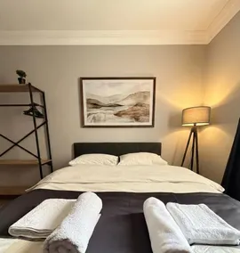 GLR Suite 1 - Image 3