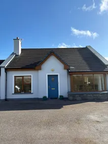 No's 6, 8 & 9 Dingle Lispole Holiday Homes - Image 3